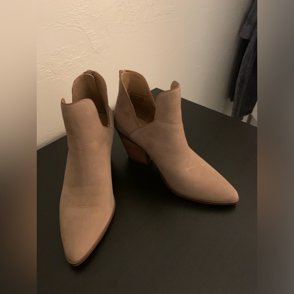 Booties by Blondo, taupe leather, 8.5 - worn once.